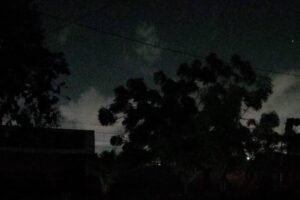 moradores-do-bairro-parangaba,-em-fortaleza,-relatam-apagao-na-noite-desta-segunda-feira-(20)