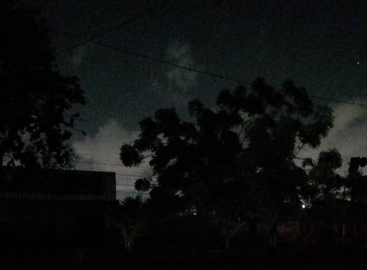 moradores-do-bairro-parangaba,-em-fortaleza,-relatam-apagao-na-noite-desta-segunda-feira-(20)