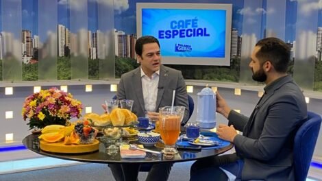 empresas-podem-ser-abertas-pelo-whatsapp-em-cinco-minutos-no-ceara,-explica-presidente-da-junta-comercial