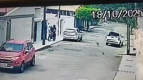 funcionario-e-assaltado-enquanto-realizava-servico-no-conjunto-polar,-em-fortaleza