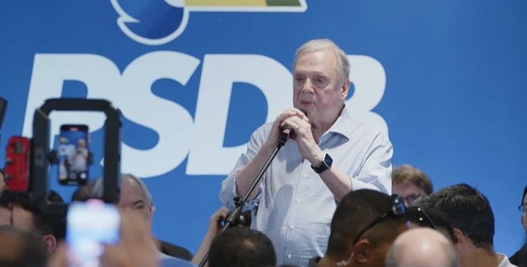 tasso-diz-que-ciro-tera-missao-de-reconstruir-o-psdb-e-resgatar-“cultura-de-alegria”-no-ceara