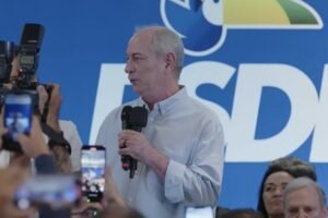 “pelo-brasil-eu-morro,-mas-pelo-ceara-eu-mato”,-diz-ciro-gomes-durante-filiacao-ao-psdb