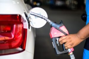 gasolina-segue-cara:-postos-de-fortaleza-ignoram-reducao-anunciada-pela-petrobras