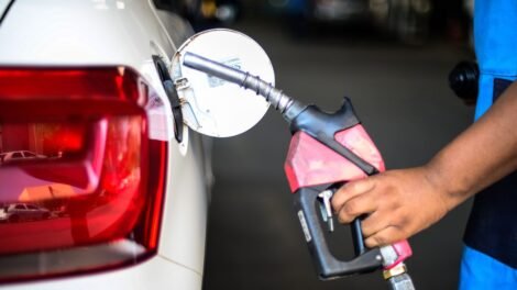 gasolina-segue-cara:-postos-de-fortaleza-ignoram-reducao-anunciada-pela-petrobras