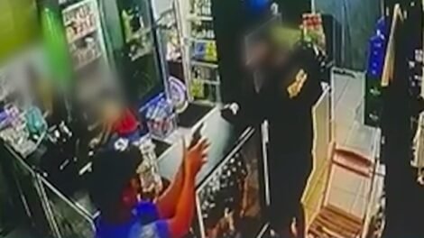 funcionario-e-morto-com-tiro-na-cabeca-enquanto-trabalhava-em-comercio-de-fortaleza