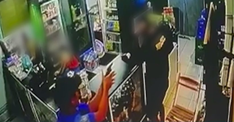 funcionario-e-morto-com-tiro-na-cabeca-enquanto-trabalhava-em-comercio-de-fortaleza