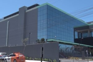 maior-data-center-do-nordeste-e-inaugurado-em-fortaleza,-com-area-equivalente-a-dois-campos-de-futebol