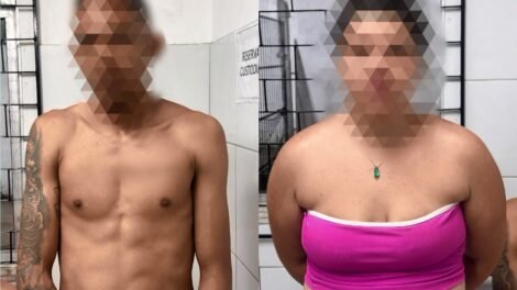 casal-que-traficava-drogas-em-casa-na-frente-de-criancas-e-preso-pela-pm-em-fortaleza