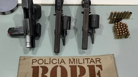 tiroteio-entre-policiais-e-criminosos-em-fortaleza-termina-com-dois-mortos-e-dois-detidos