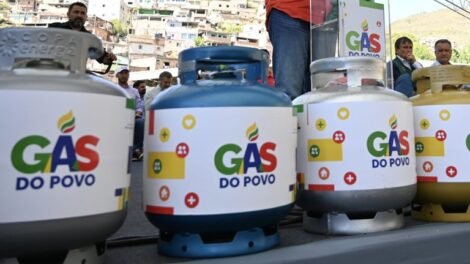 caixa-abre-adesao-de-revendas-ao-programa-gas-do-povo-e-garante-botijoes-gratuitos-a-milhoes-de-familias