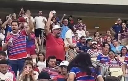 flamengo-repudia-torcedora-do-fortaleza-que-hostilizou-homens-com-camisas-pretas-no-castelao