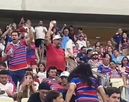flamengo-repudia-torcedora-do-fortaleza-que-hostilizou-homens-com-camisas-pretas-no-castelao
