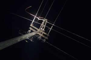 enel-registra-furto-de-1-quilometro-de-cabos-de-energia-em-caucaia/ce-durante-a-madrugada