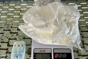 receita-apreende-drogas-escondidas-em-potes-de-creatina-no-aeroporto-de-fortaleza