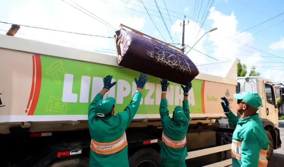 caminhao-limpezinha-realiza-coleta-de-materiais-volumosos-em-bairros-de-fortaleza-entre-3-e-8-de-novembro