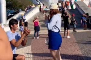 romeira-de-pernambuco-e-pedida-em-casamento-aos-pes-da-estatua-de-padre-cicero,-em-juazeiro-do-norte