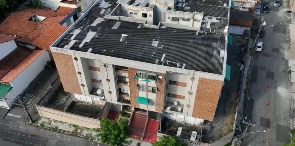 defesa-civil-libera-predio-que-havia-sido-interditado-por-risco-estrutural,-em-fortaleza