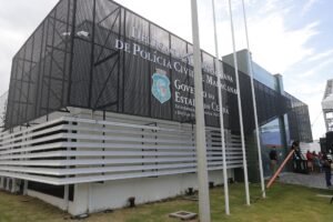tres-homens-sao-presos-apos-faccao-ameacar-e-extorquir-comerciantes-no-ceara
