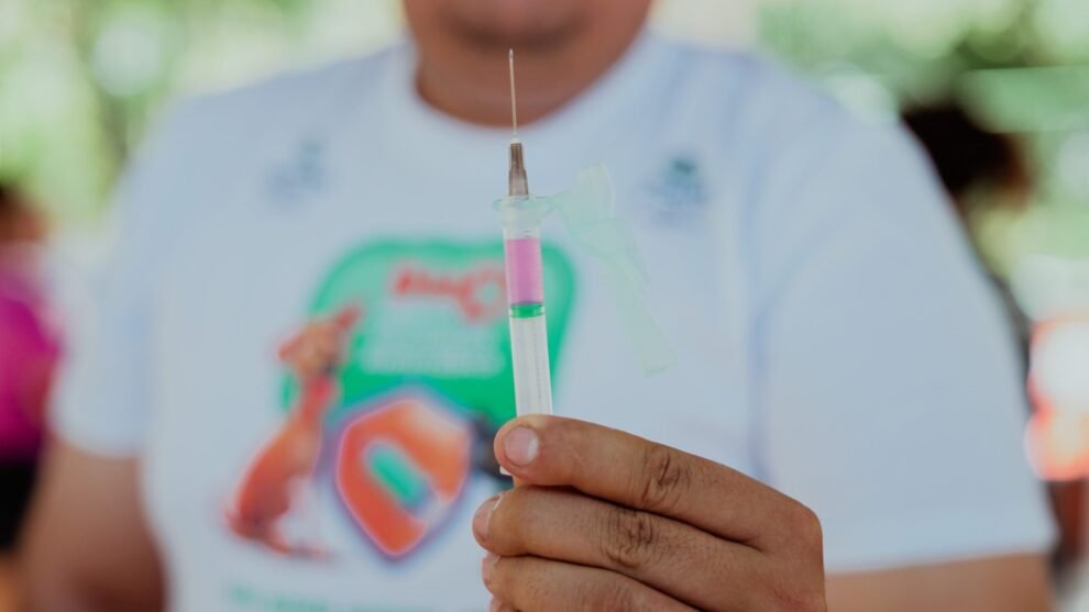 vacinacao-contra-a-raiva-para-caes-e-gatos-em-fortaleza-tera-2o-dia-d-neste-sabado-(8);-confira-os-locais