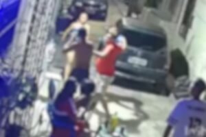 homem-e-espancado-em-casa-e-expulso-de-bairro-em-fortaleza-apos-briga-com-vizinho
