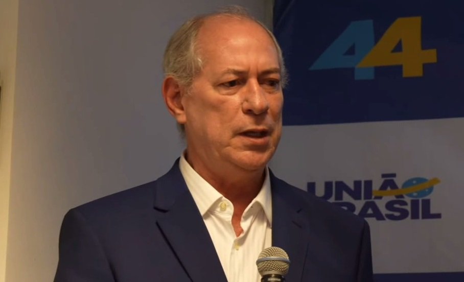 ciro-diz-que-atacava-capitao-wagner-por-“solidariedade-cega”-ao-irmao-cid-gomes