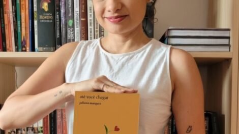 jornalista-cearense-lanca-livro-sobre-perdas-gestacionais-e-luto-materno