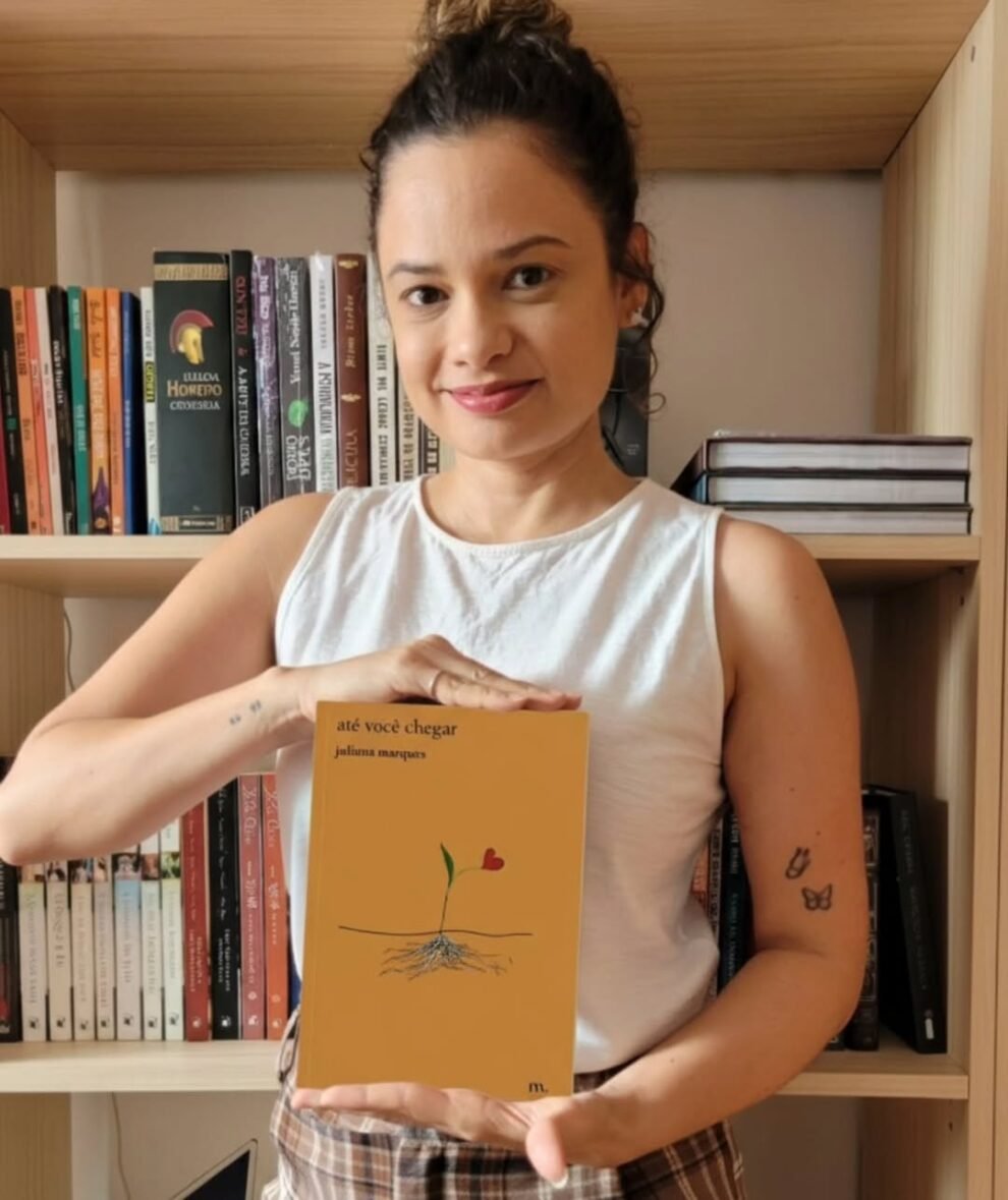 jornalista-cearense-lanca-livro-sobre-perdas-gestacionais-e-luto-materno