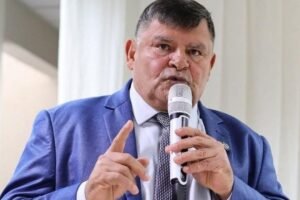 justica-eleitoral-revoga-prisao-domiciliar-de-braguinha,-ex-prefeito-de-santa-quiteria/ce