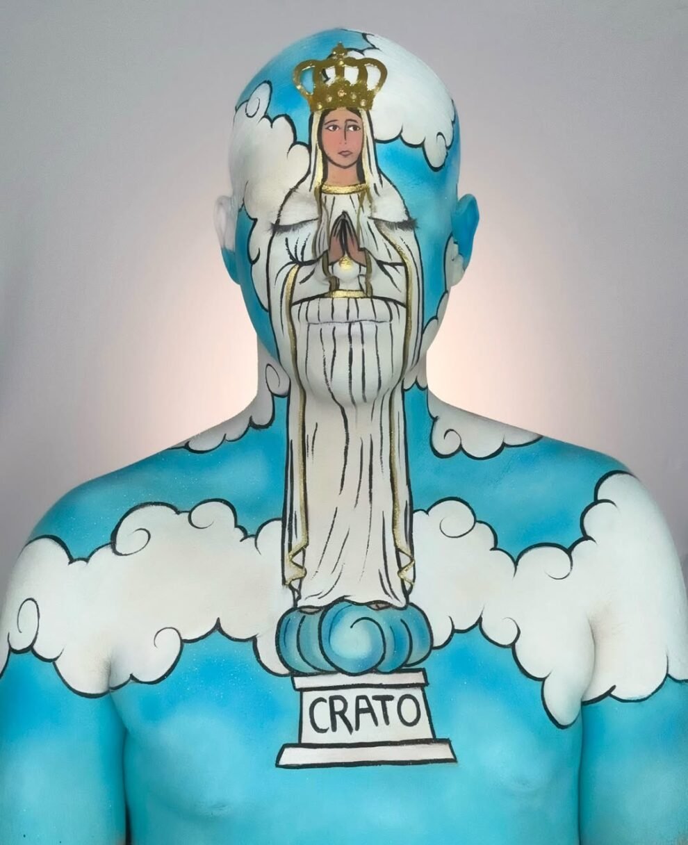 artista-cearense-surpreende-ao-homenagear-monumento-de-nossa-senhora-de-fatima-com-pintura-corporal