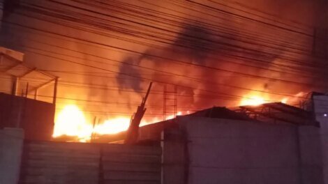 incendio-atinge-empresa-de-tingimento-de-jeans-em-fortaleza
