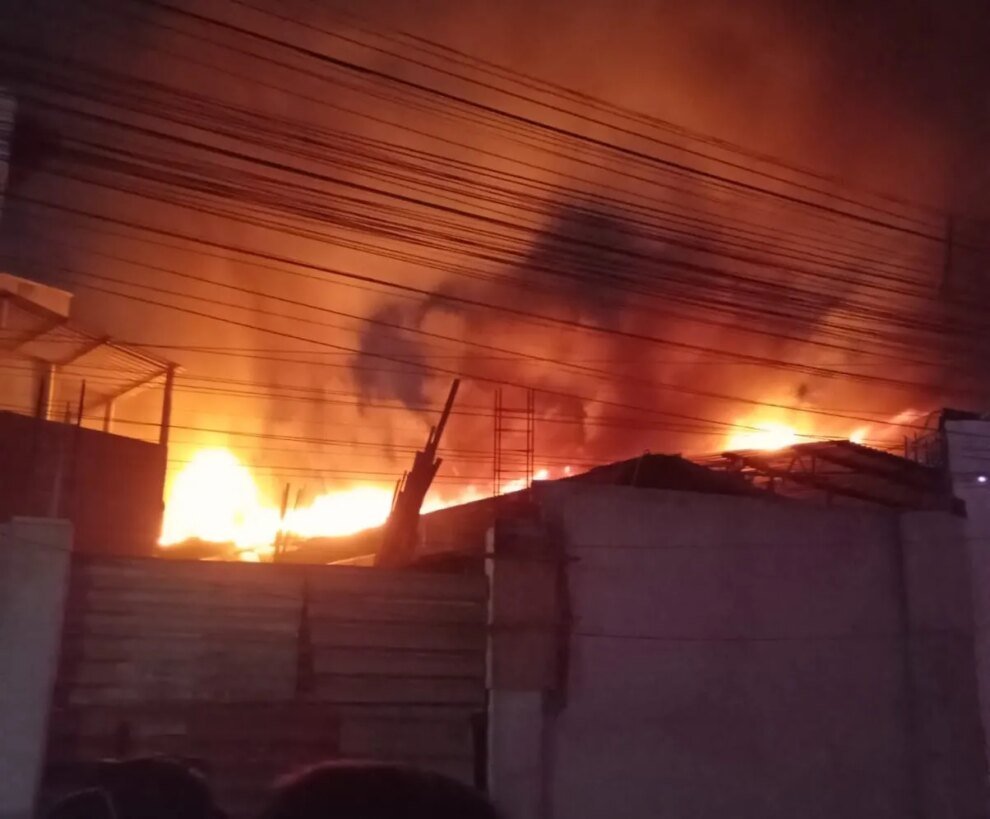incendio-atinge-empresa-de-tingimento-de-jeans-em-fortaleza