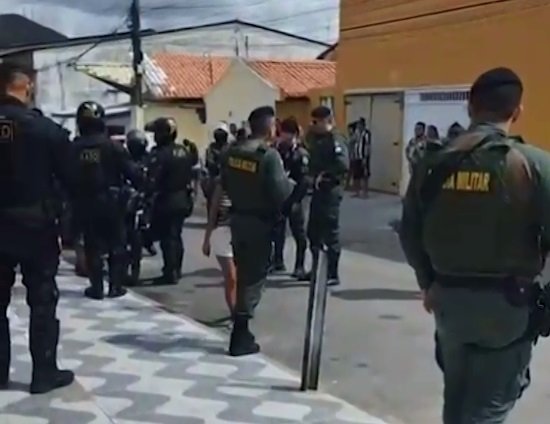 tres-homens-sao-mortos-a-tiros-por-criminosos-em-moto-em-maranguape,-no-ceara