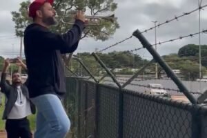 superintendencia-da-pf-tem-buzinaco-e-marcha-funebre-apos-prisao-preventiva-de-bolsonaro