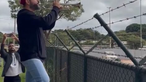 superintendencia-da-pf-tem-buzinaco-e-marcha-funebre-apos-prisao-preventiva-de-bolsonaro