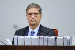 pgr-deu-parecer-a-1h25-‘nao-se-opondo’-a-prisao-de-bolsonaro-por-‘gravidade-de-novos-fatos’