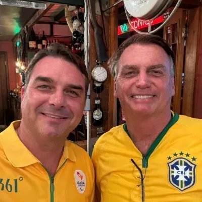 prisao-domiciliar-de-bolsonaro-em-agosto-tambem-havia-sido-motivada-por-postagem-de-flavio