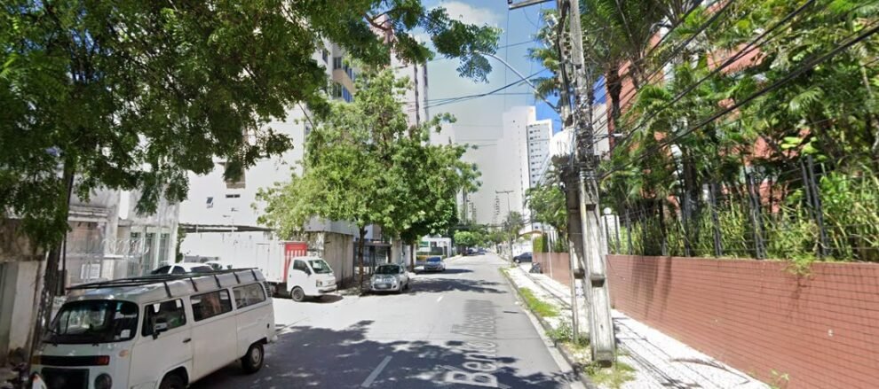 homem-e-preso-apos-roubar-pingente-de-ouro-e-ser-contido-por-moradores-em-fortaleza