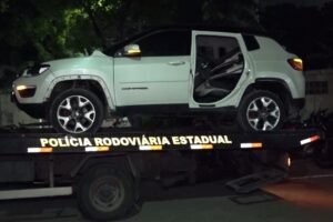 pms-encontram-ponto-de-desmanche-de-carros-de-luxo-em-fortaleza;-um-adolescente-foi-capturado