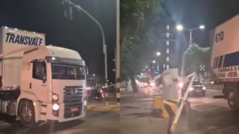 caminhao-avanca-sinalizacao-e-destroi-cancela-do-vlt-do-cariri,-em-juazeiro-do-norte