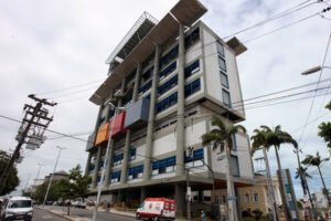 irma-do-“cearense-do-grau”-e-detida-no-ijf-apos-desentendimento-com-policiais-militares