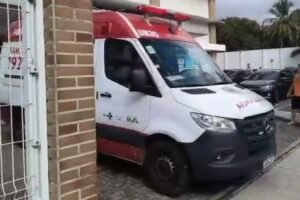 aluno-de-16-anos-e-esfaqueado-dentro-de-escola-particular-em-fortaleza