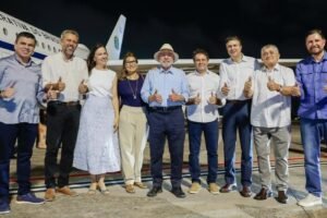 lula-desembarca-no-ceara-ao-lado-de-janja-e-e-recebido-por-autoridades,-na-noite-desta-terca-feira-(2)