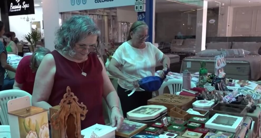 lar-amigos-de-jesus-realiza-bazar-natalino-em-prol-de-criancas-e-jovens-com-cancer,-em-fortaleza