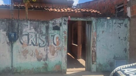 casal-e-encontrado-morto-com-marcas-de-tiros-dentro-de-residencia-em-caucaia