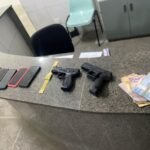 criminosos-sao-presos-minutos-depois-de-assaltar-clientes-de-pizzaria-em-horizonte