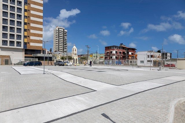 ufc-inaugura-praca-provisoria-que-depois-dara-lugar-ao-campus-iracema,-em-fortaleza
