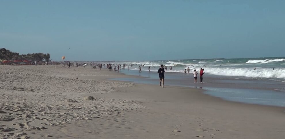 turista-do-piaui-morre-afogado-ao-tomar-banho-na-praia-do-futuro,-em-fortaleza