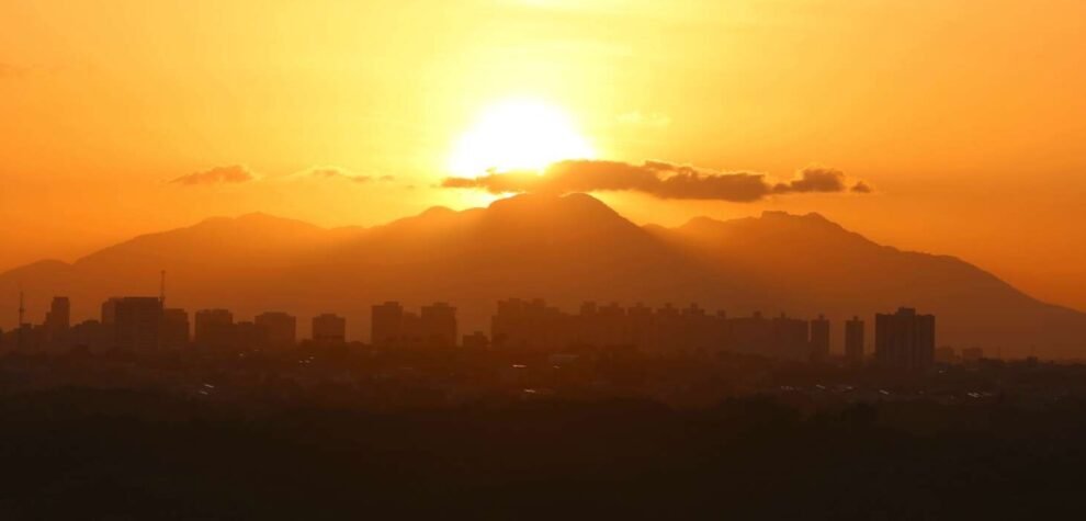 novembro-de-2025-registra-o-maior-numero-de-focos-de-calor-no-ceara-desde-2005