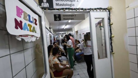 ceara-deve-superar-marca-de-160-mil-cirurgias-no-ano,-diz-elmano-durante-mutirao-em-fortaleza
