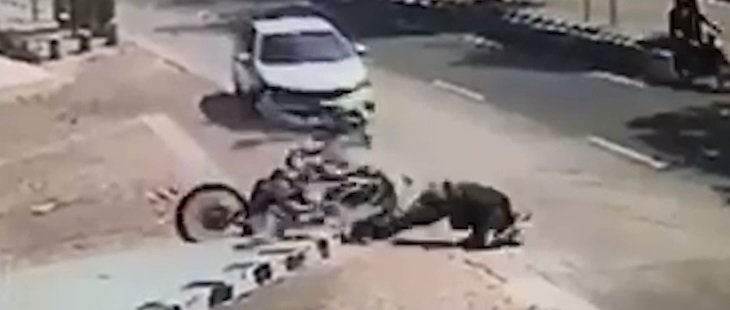 policial-militar-em-moto-e-atropelado-por-carro-em-fortaleza;-acidente-foi-flagrado-em-video